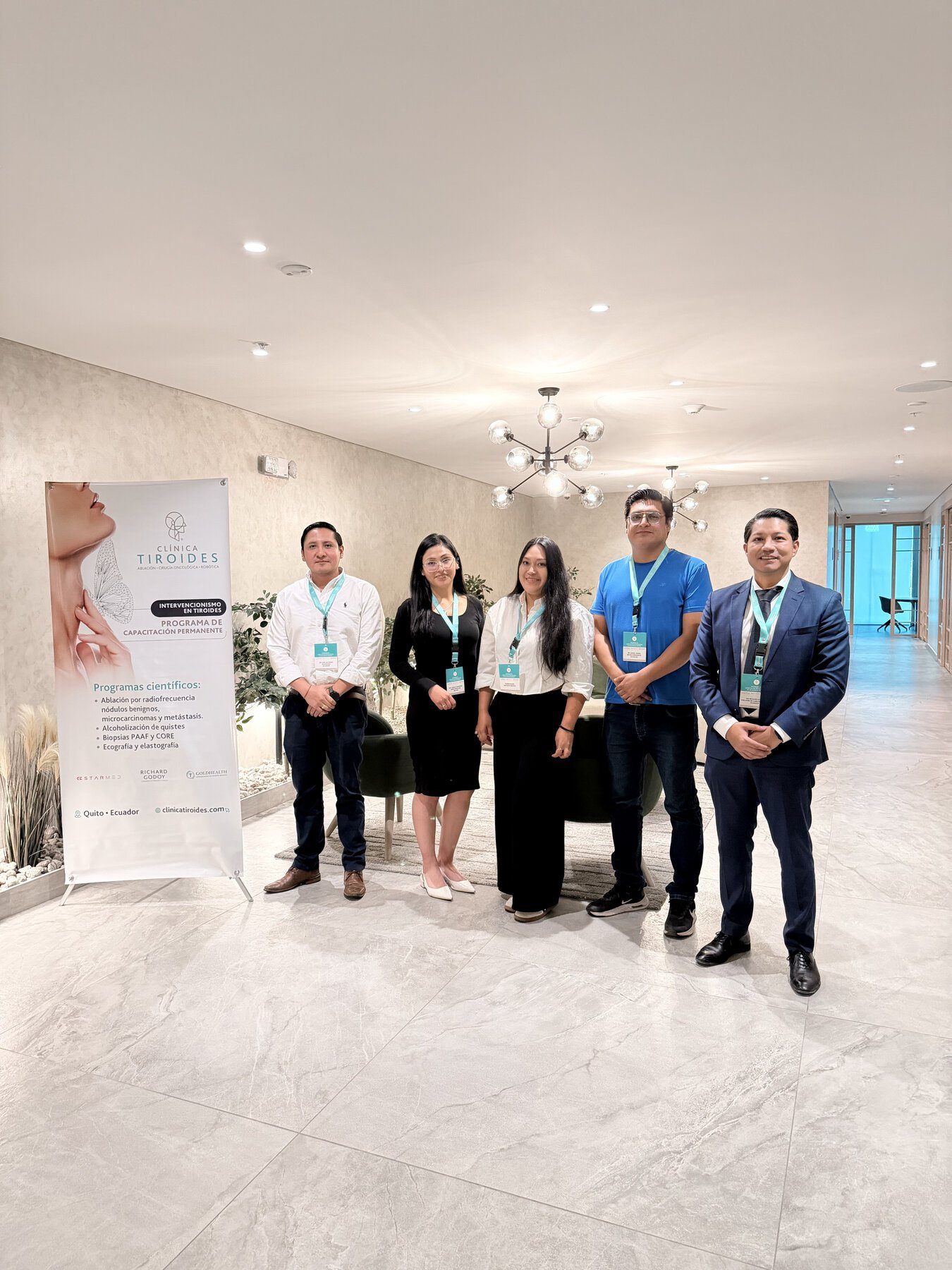 Entrenamiento médico especializado en procedimientos de tiroides